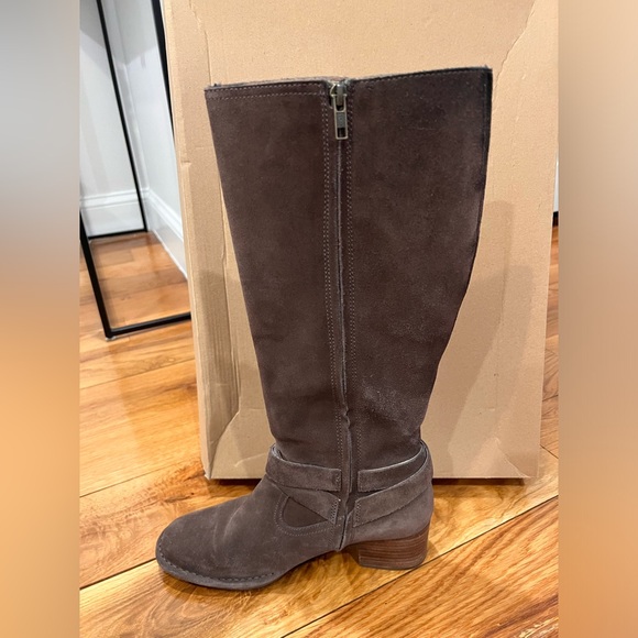 UGG Suede Boots | Truffle | Size 8.5m - Picture 6 of 14